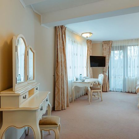 Sungarden Golf&Spa Resort Baciu  Exteriör bild