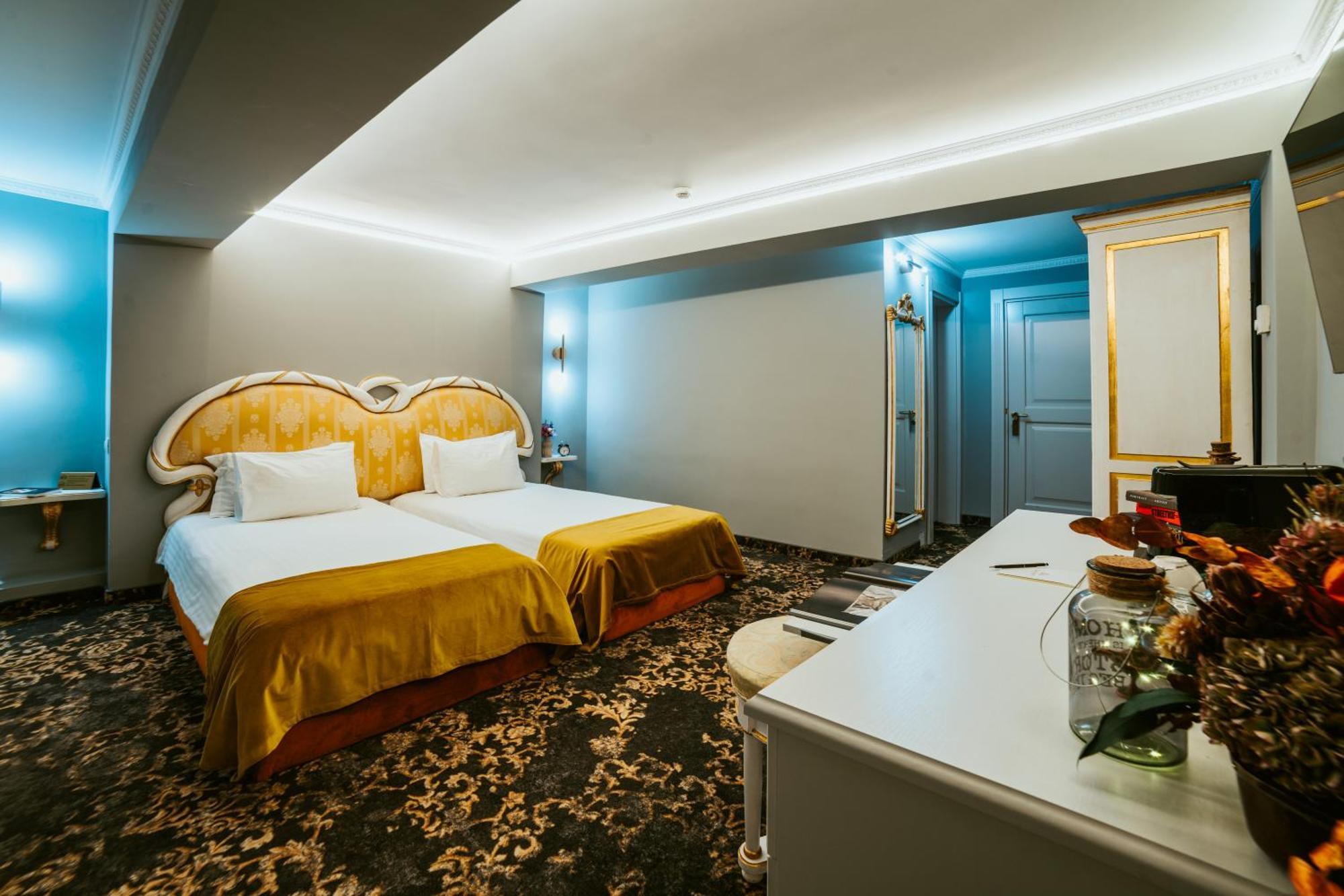 Sungarden Golf&Spa Resort Baciu  Exteriör bild A room at the hotel