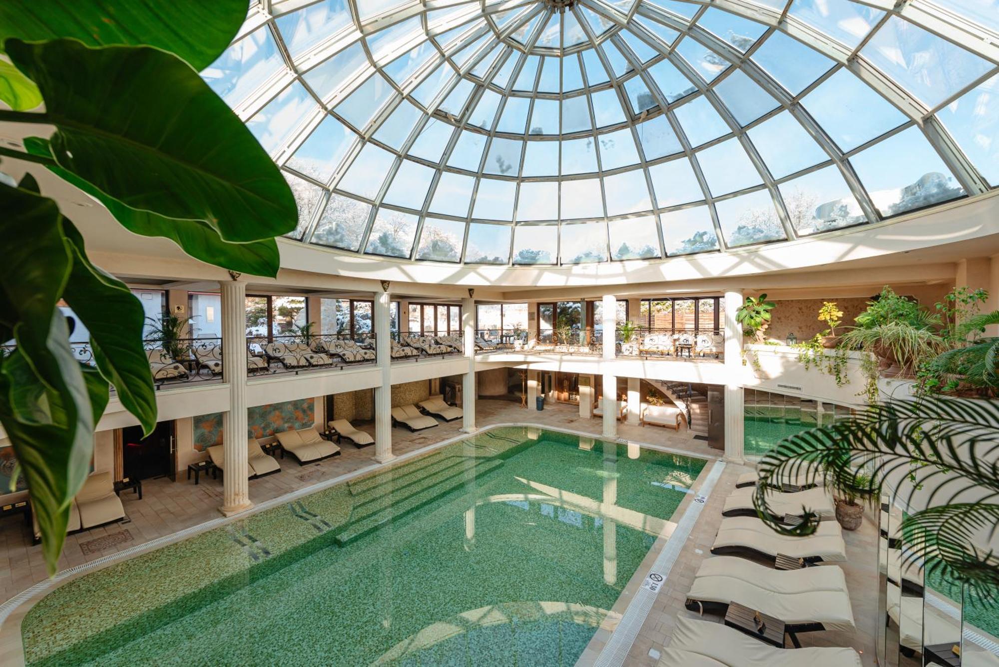 Sungarden Golf&Spa Resort Baciu  Exteriör bild